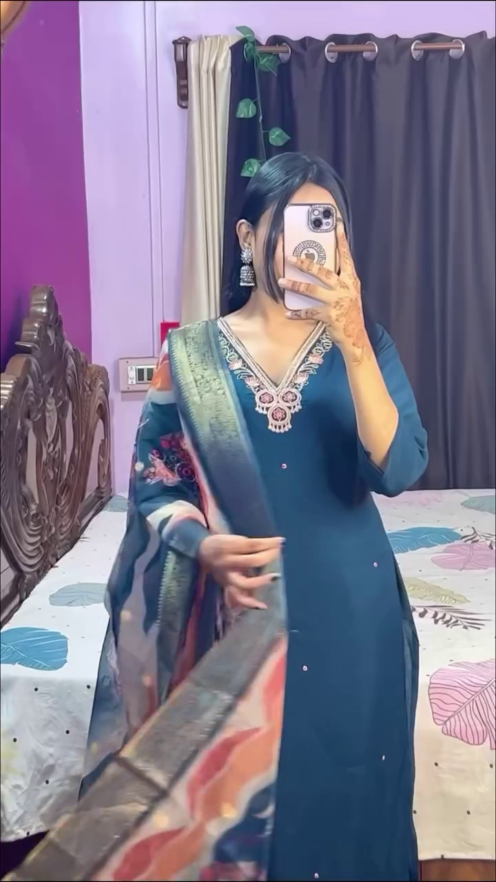 Bottle Green Georgette Kurta with Heavy Cream Thread Embroidery and Matching Dupatta - Elegant Ethnic Ensemble - Image 11