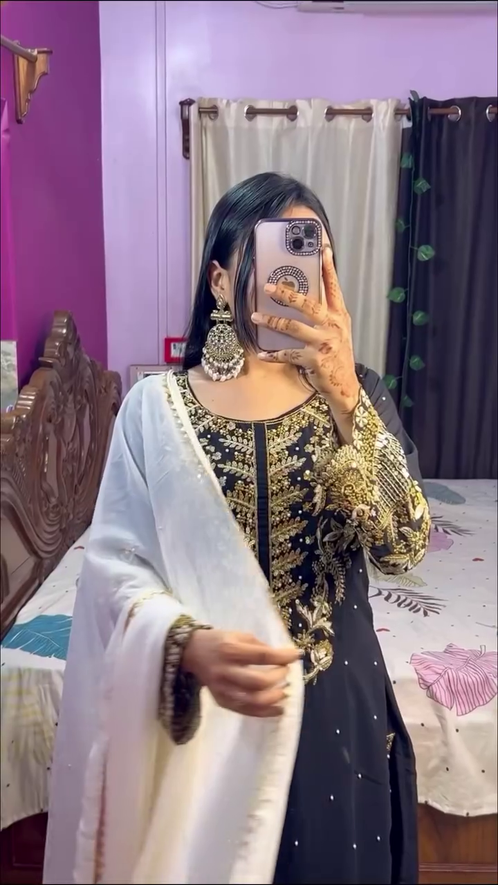 Bottle Green Georgette Kurta with Heavy Cream Thread Embroidery and Matching Dupatta - Elegant Ethnic Ensemble - Image 7